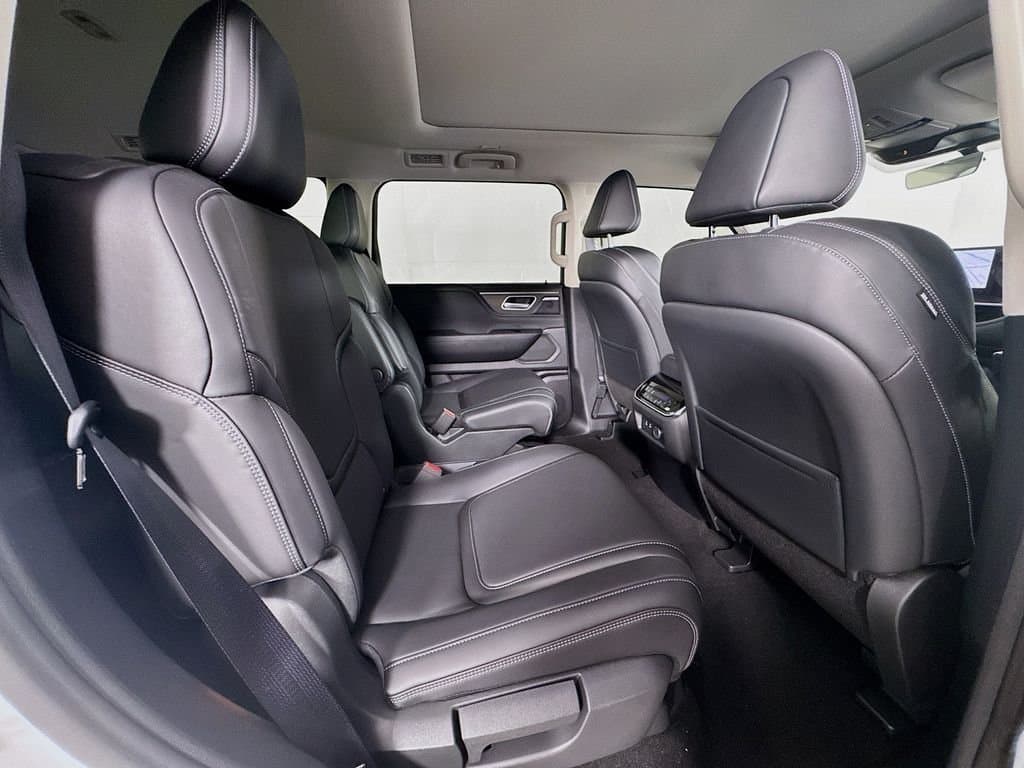 2026 INFINITI QX80 - Image 36