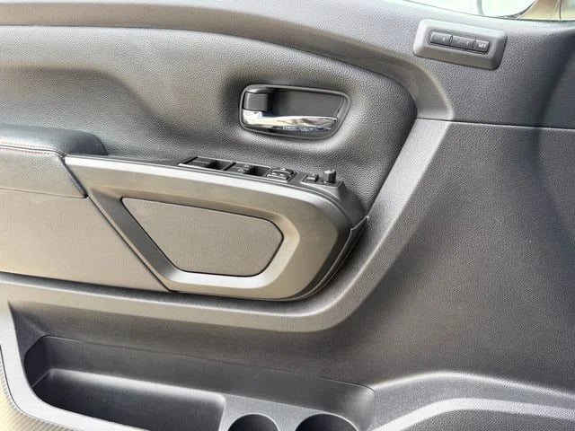 2021 Nissan Titan - Image 19