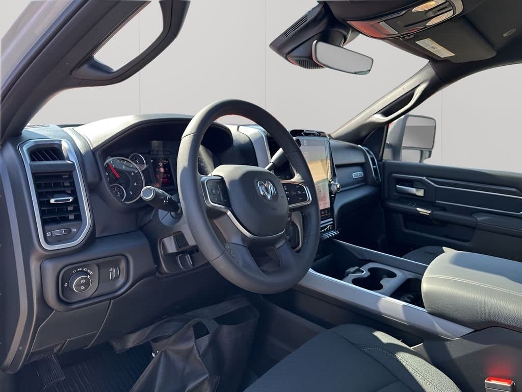 2025 Ram 2500 - Image 25