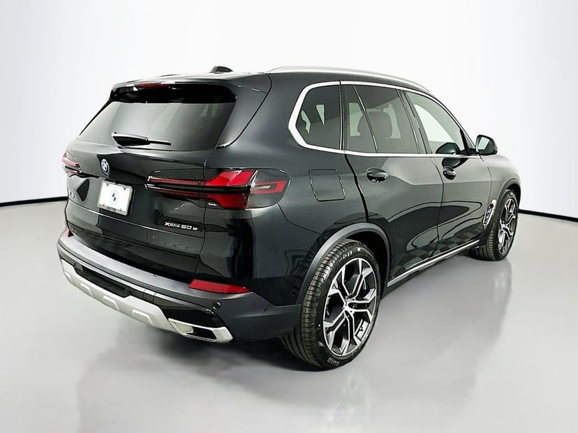 2026 BMW X5 - Image 5