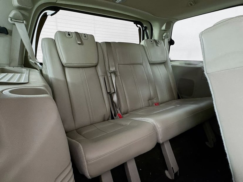 2017 Lincoln Navigator - Image 36