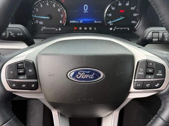 2023 Ford Explorer - Image 13