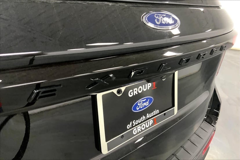 2026 Ford Explorer - Image 12