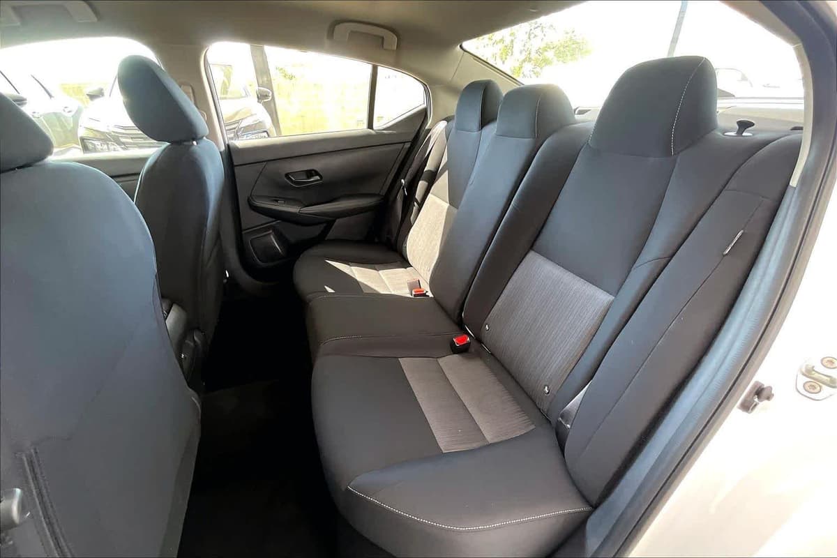 2025 Nissan Sentra - Image 19