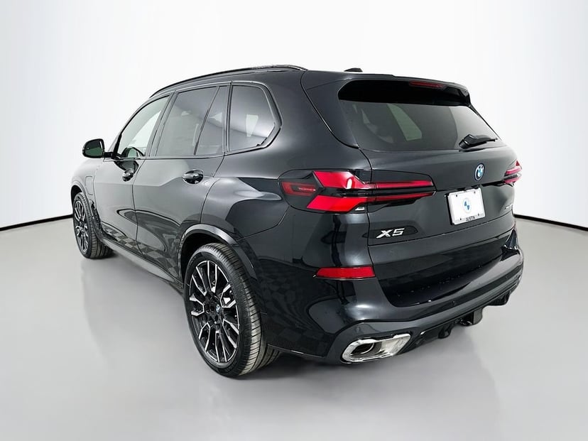 2026 BMW X5 - Image 7