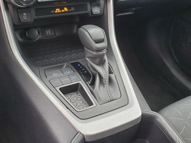 2025 Toyota RAV4 - Image 46