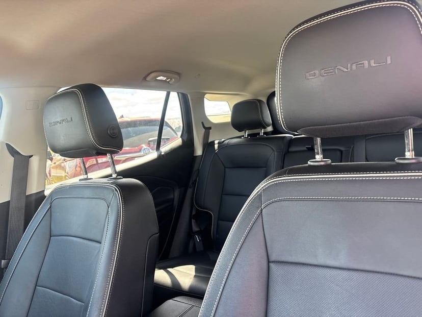 2021 GMC Terrain - Image 11