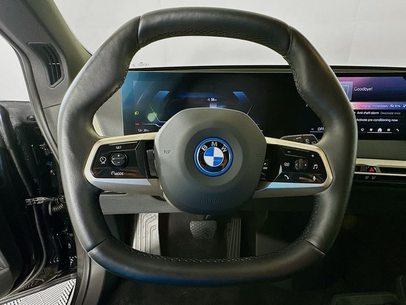 2024 BMW iX - Image 11