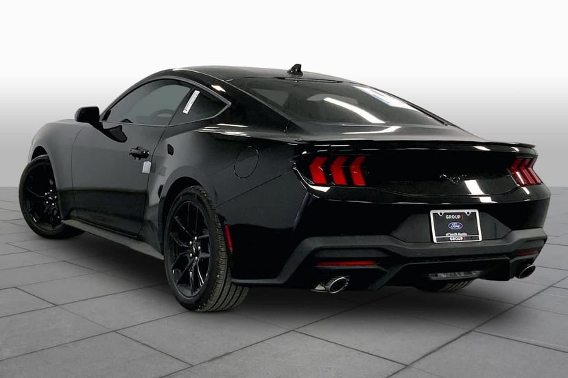2026 Ford Mustang - Image 11