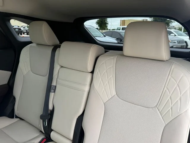 2024 Lexus RX - Image 28