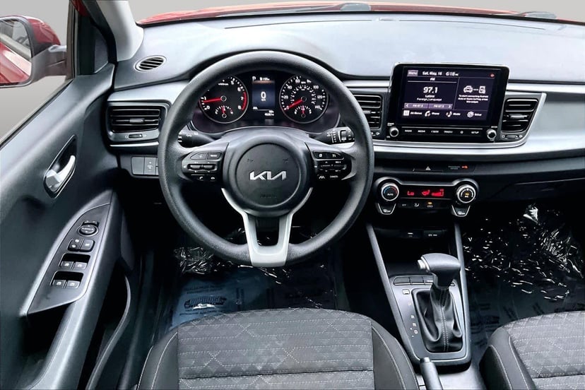 2023 Kia Rio 5-Door - Image 6