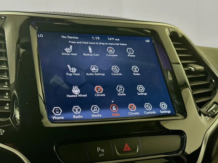 2019 Jeep Cherokee - Image 12