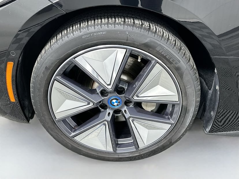 2023 BMW i4 - Image 32