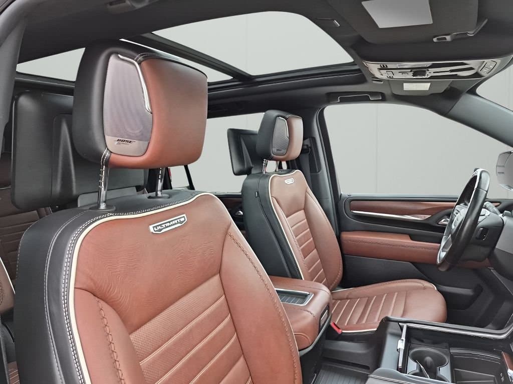 2023 GMC Yukon XL - Image 15