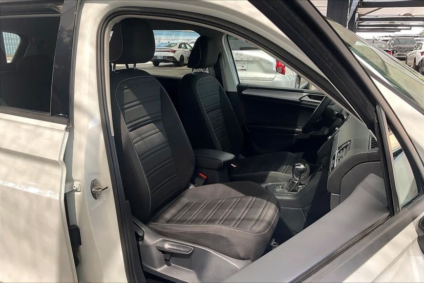2022 Volkswagen Tiguan - Image 9