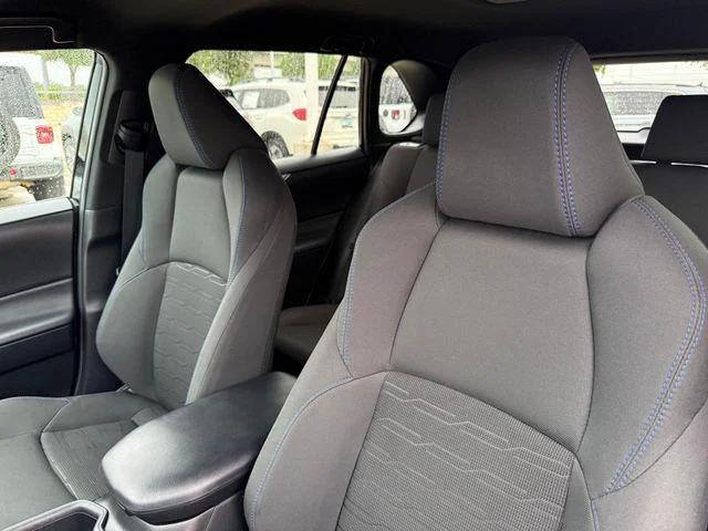 2022 Toyota RAV4 Hybrid - Image 38