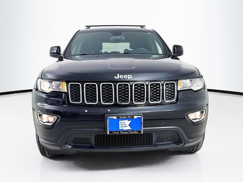 2017 Jeep Grand Cherokee - Image 2