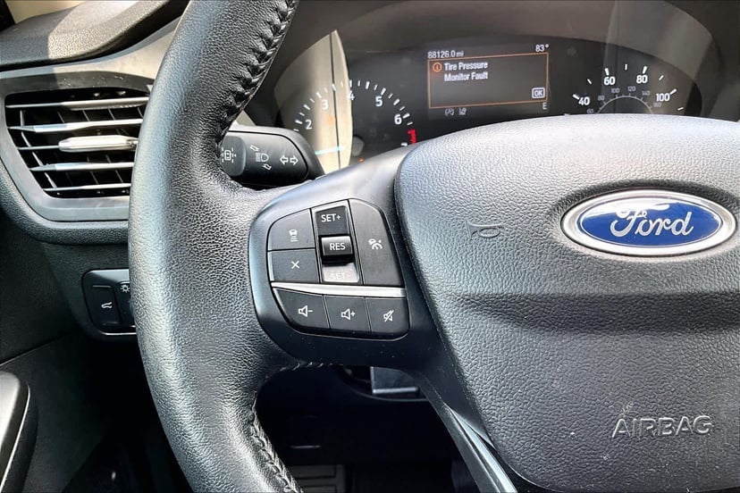 2020 Ford Escape - Image 25