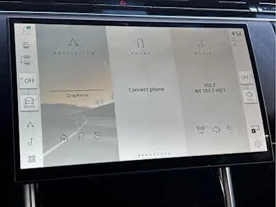 2023 Land Rover Range Rover - Image 18