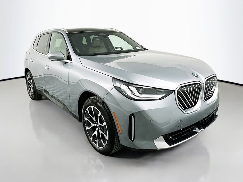 2025 BMW X3 - Image 3