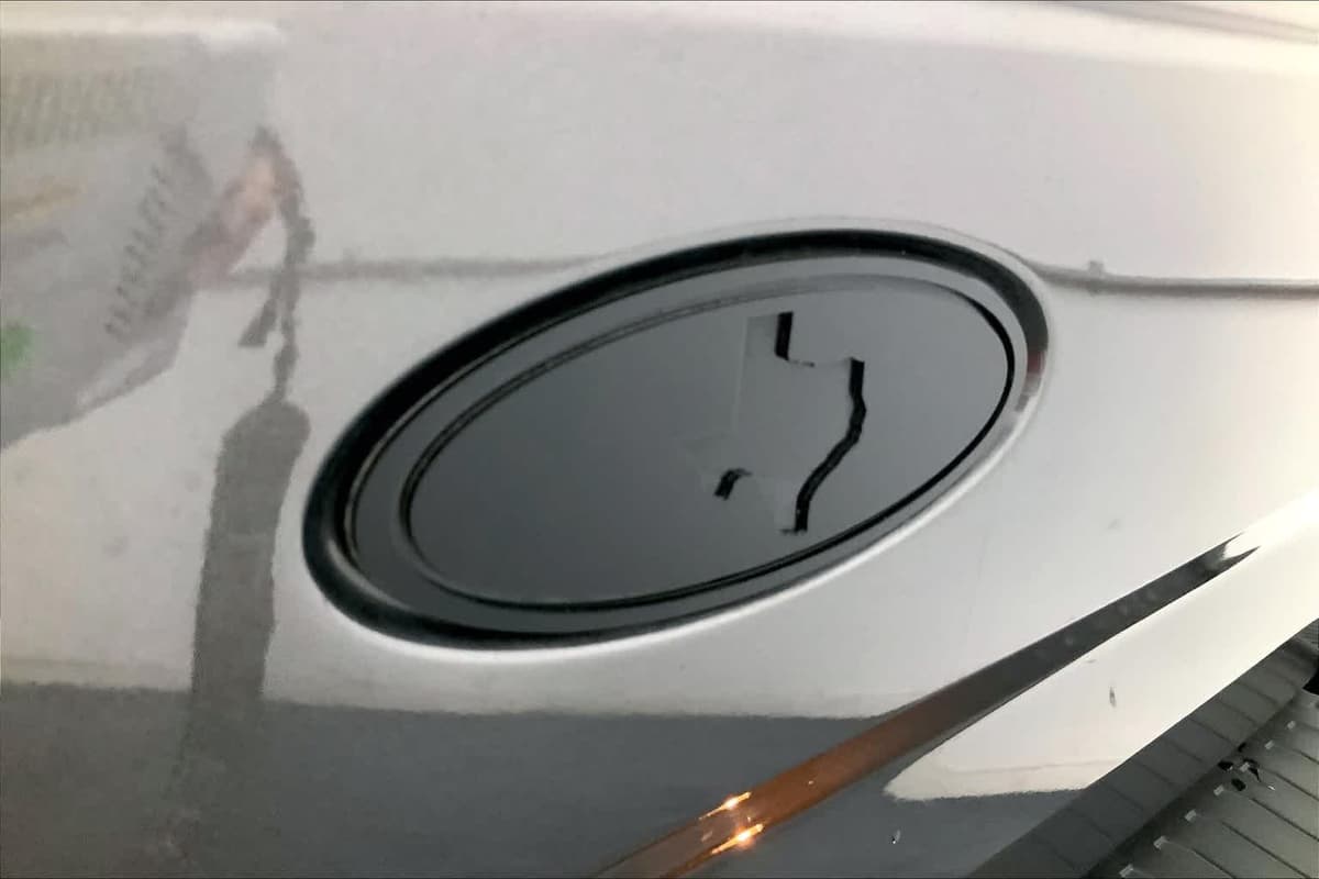 2016 Ford F-150 - Image 27