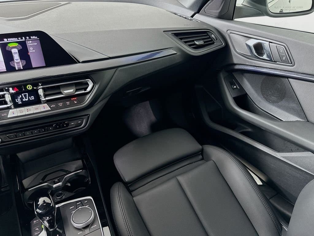 2024 BMW 2 Series - Image 24