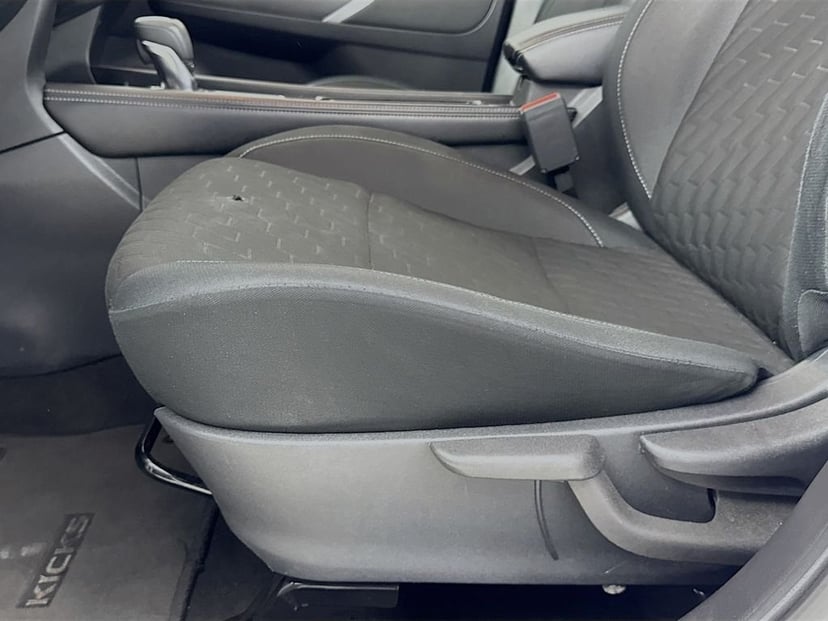 2023 Nissan Kicks - Image 23