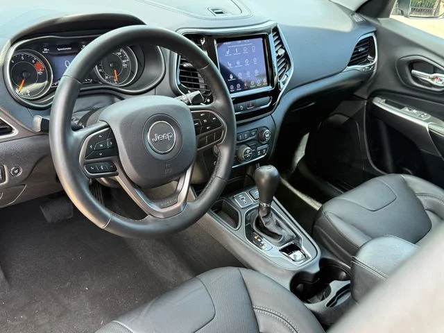 2019 Jeep Cherokee - Image 8