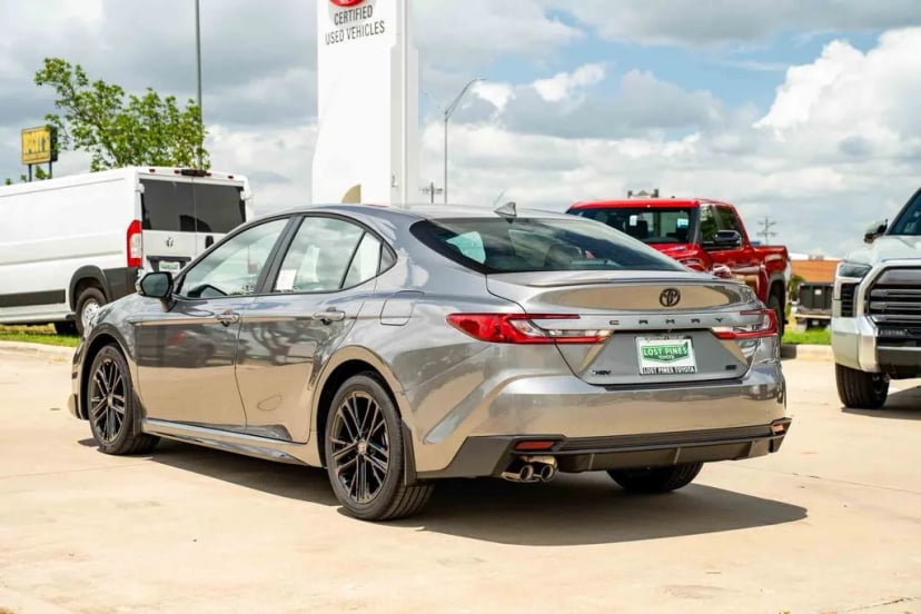 2026 Toyota Camry - Image 2