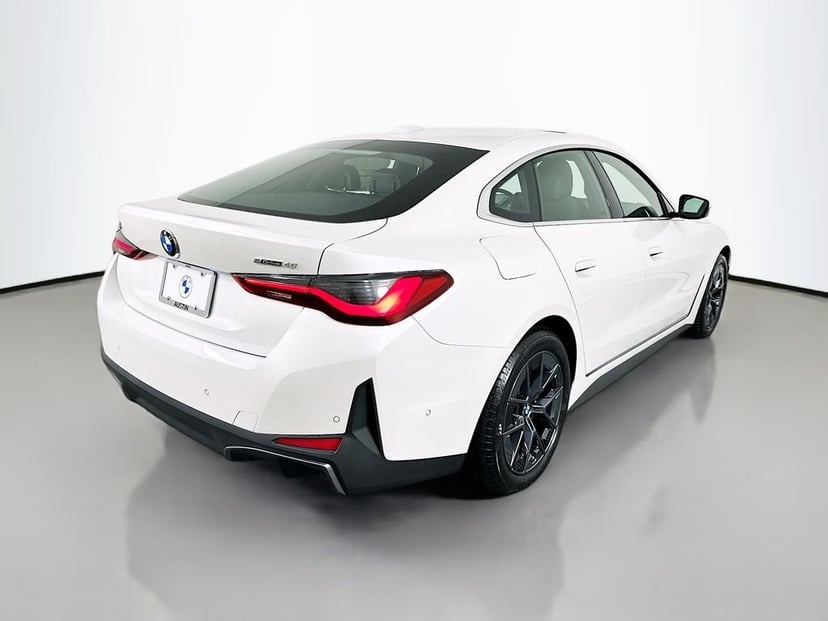 2026 BMW i4 - Image 5