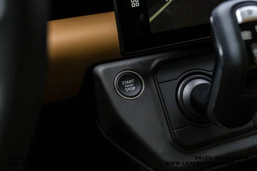 2026 Land Rover Defender 110 - Image 22