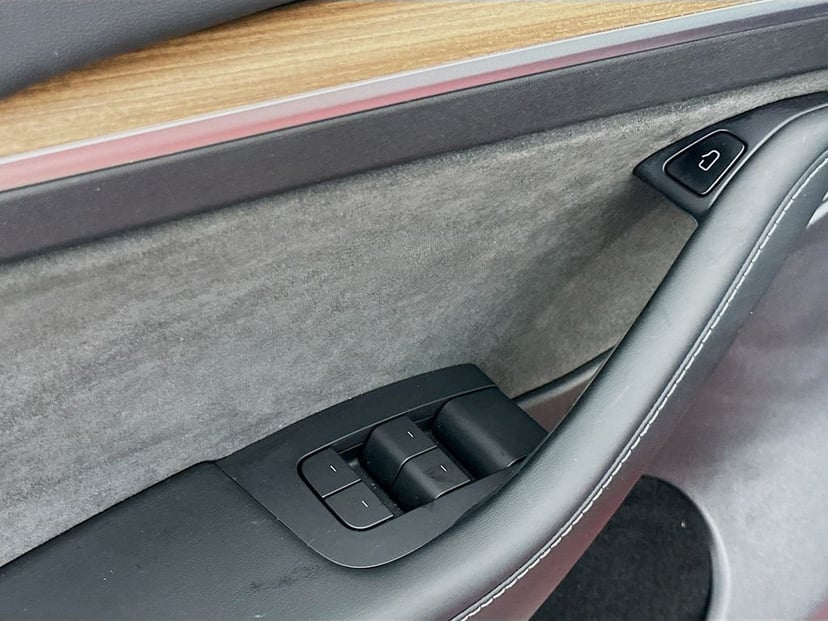 2022 Tesla Model Y - Image 18