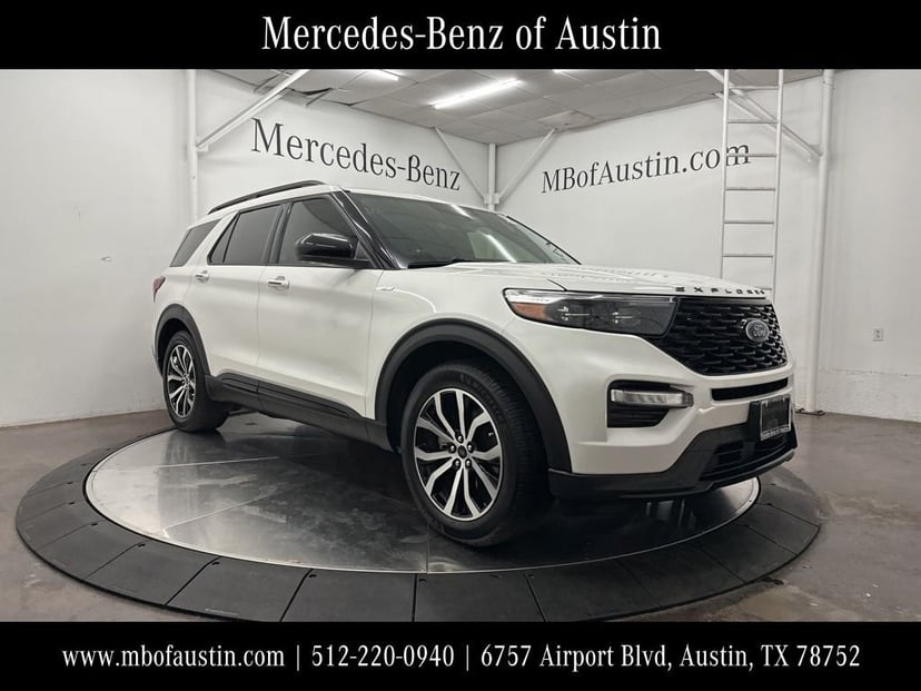 2022 Ford Explorer - Image 1