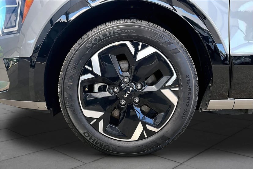 2024 Kia Niro EV - Image 10