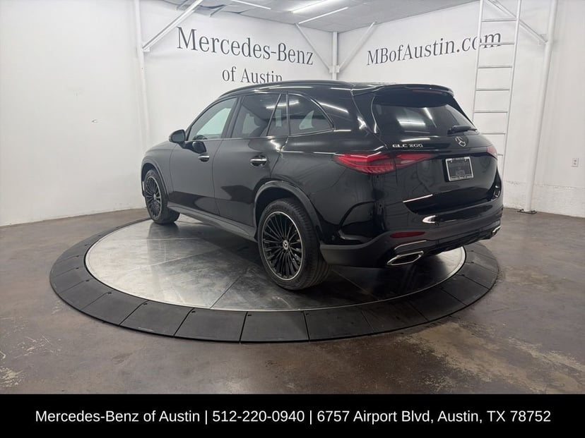 2026 Mercedes-Benz GLC - Image 5