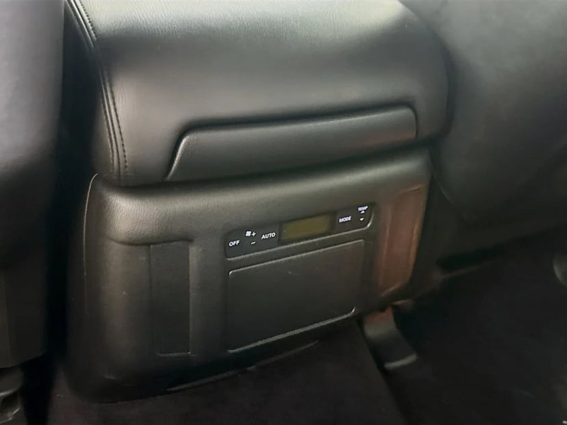 2013 INFINITI QX56 - Image 32