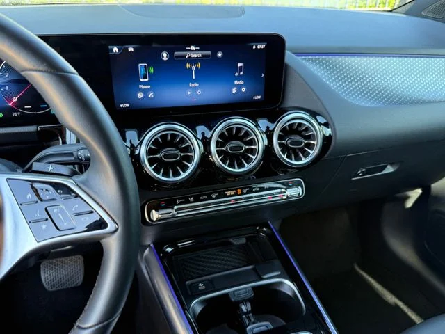 2025 Mercedes-Benz GLA - Image 18