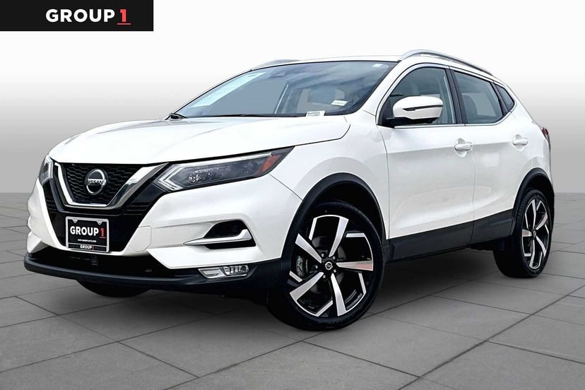 2022 Nissan Rogue Sport - Image 1