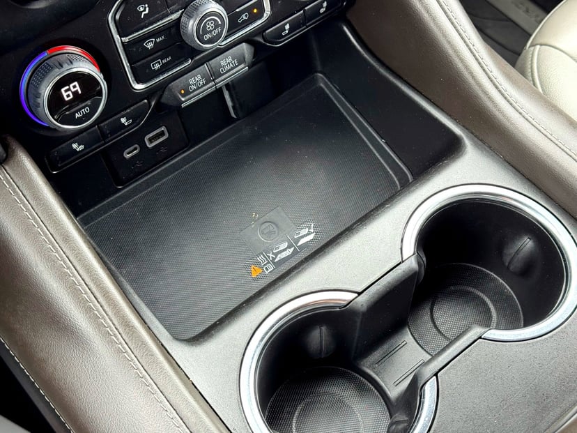2022 Chevrolet Tahoe - Image 27