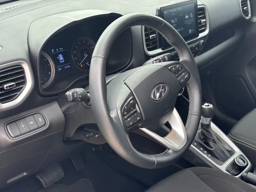 2021 Hyundai Venue - Image 7
