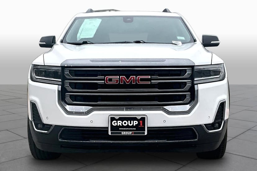 2023 GMC Acadia - Image 4