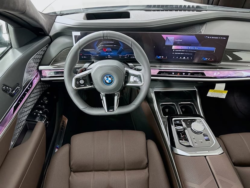 2026 BMW i7 - Image 19