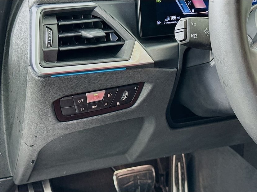 2023 BMW 3 Series - Image 10