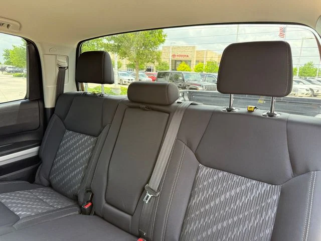 2021 Toyota Tundra - Image 24