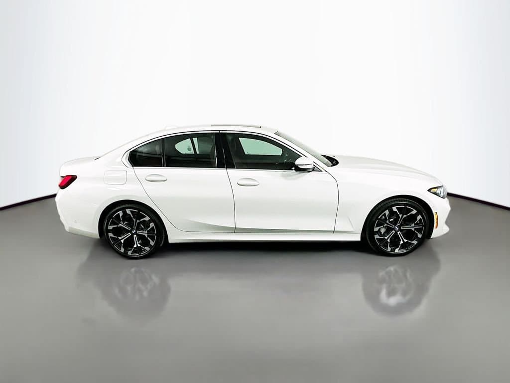 2026 BMW 3 Series - Image 4