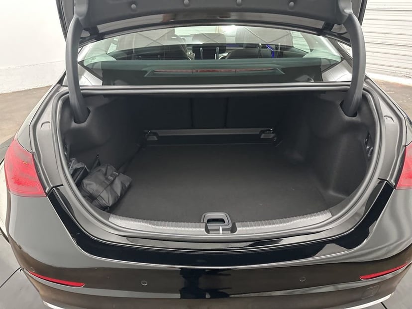 2026 Mercedes-Benz C-Class - Image 27
