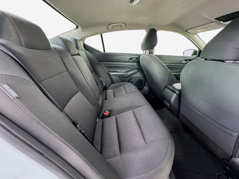 2025 Nissan Altima - Image 31