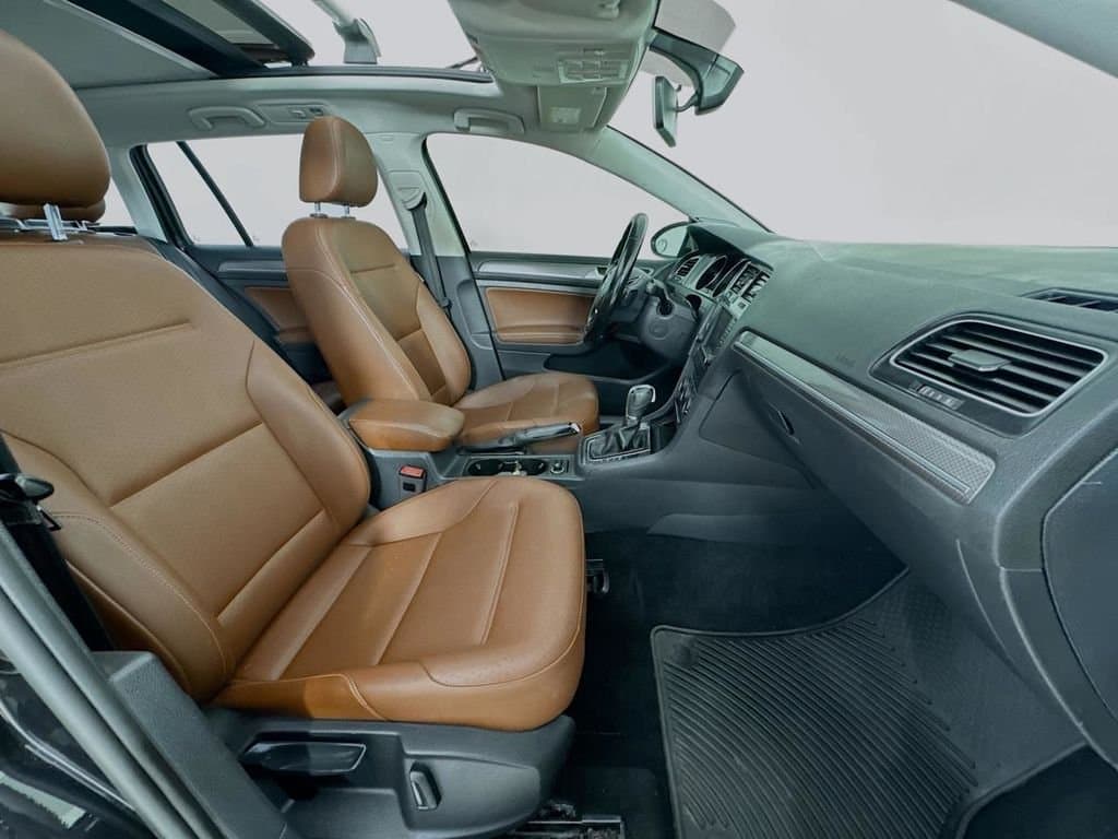 2017 VOLKSWAGEN Golf - Image 36