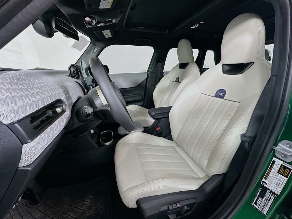 2026 MINI COOPER - Image 17