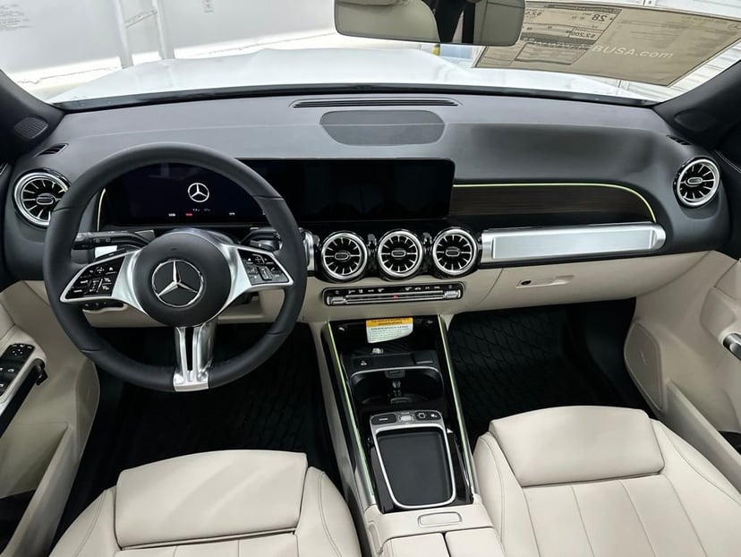 2026 Mercedes-Benz GLB - Image 18